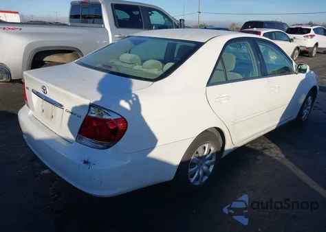 2005 Toyota Camry Le from USA, damaged, VIN 4T1BE32K15U018447